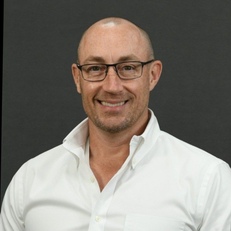 Headshot - Scott Thompson